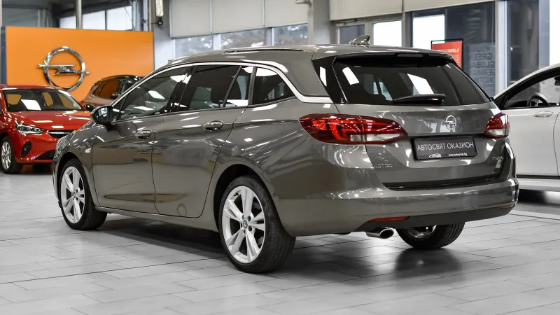 Opel Astra Sports Tourer 1.6 CDTi BiTurbo Innovation Image 7