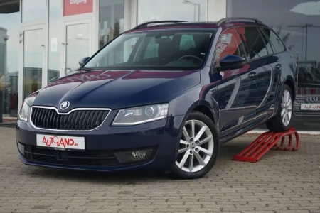 Skoda Octavia Combi 2.0 TDI Joy... 