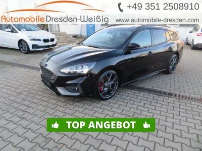 Ford Focus TURNIER 2,3 ST*PERFORMANCE*NAVI*IACC*