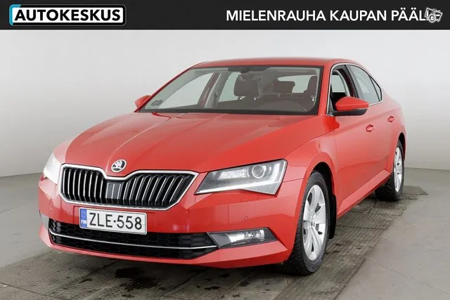 Skoda Superb 1,6 TDI Ambition * Webasto / Tutka * - Autohuum Image 1