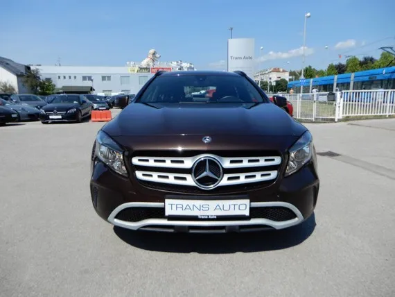 Mercedes-Benz GLA Klasse *NAVIGACIJA* Image 2